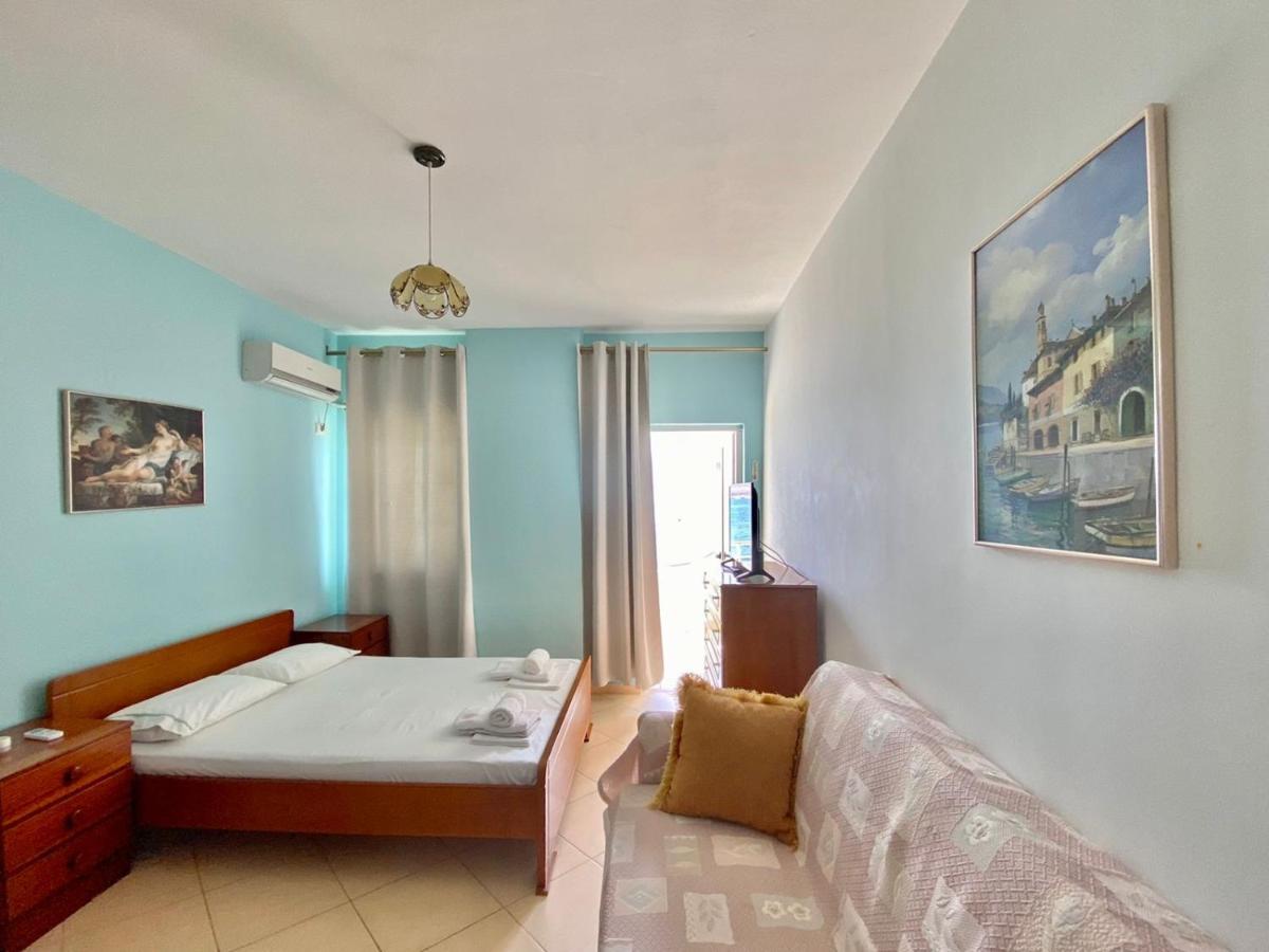 Caramel Sun Studios Apts Sarandë Buitenkant foto