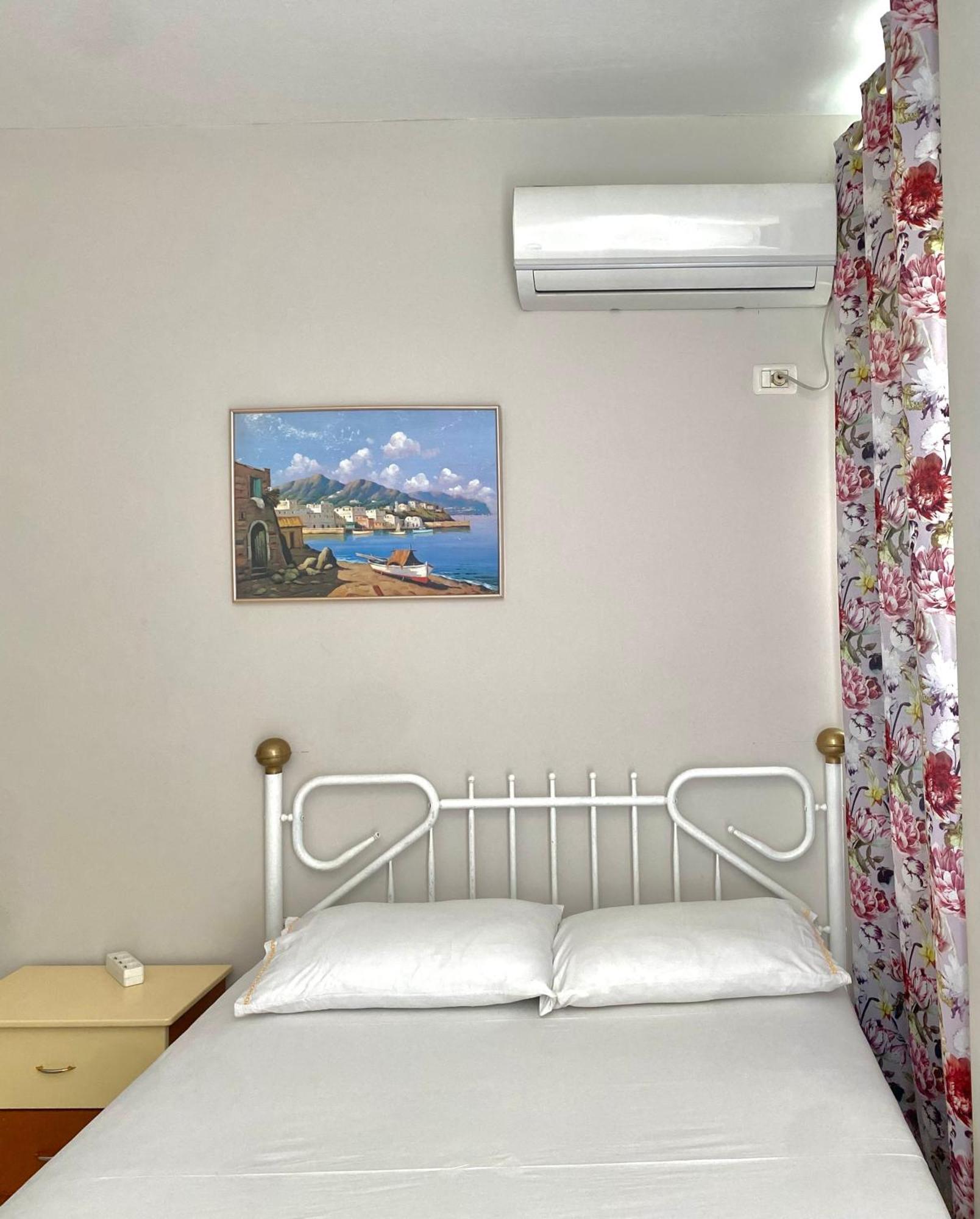 Caramel Sun Studios Apts Sarandë Buitenkant foto